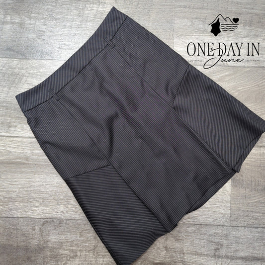Loft Petite Pin Stripe Skirt Size 2P