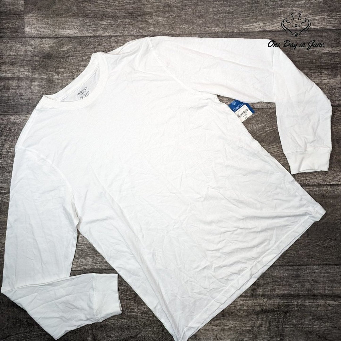 Arizona Jean Co. NWT Long Sleeve T-Shirt White Crew Neck Basic Tee Size S