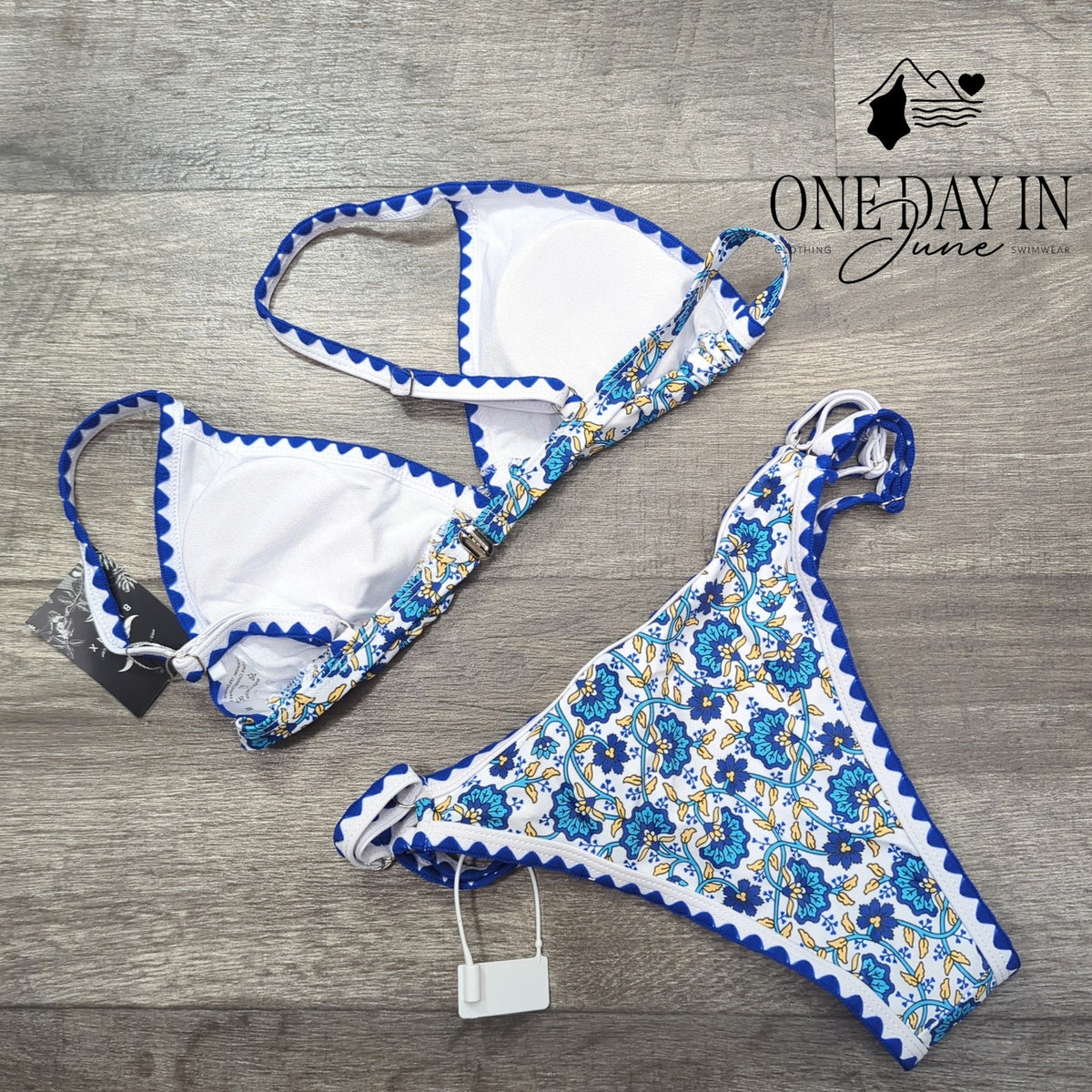 Bikinx Floral Triangle Bikini Swimsuit Blue White Cheeky NWT Size M