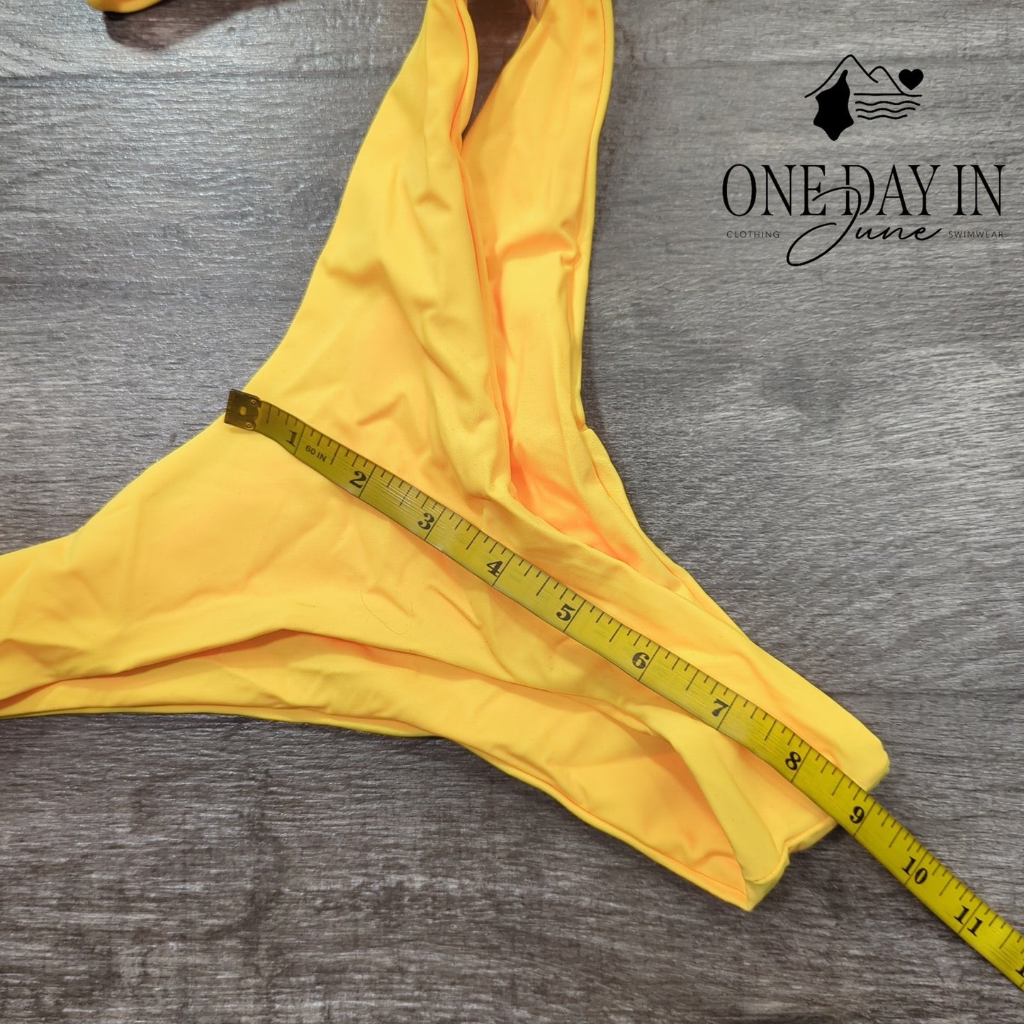 CharmLeaks Cheeky Crop Bikini Swimsuit Size M