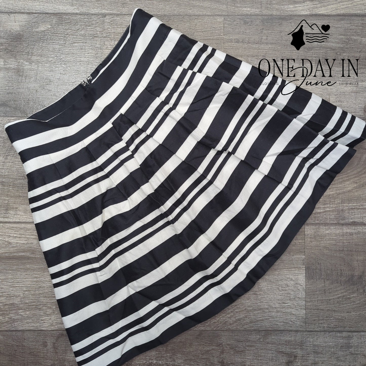 Loft Flare Skirt Size 4
