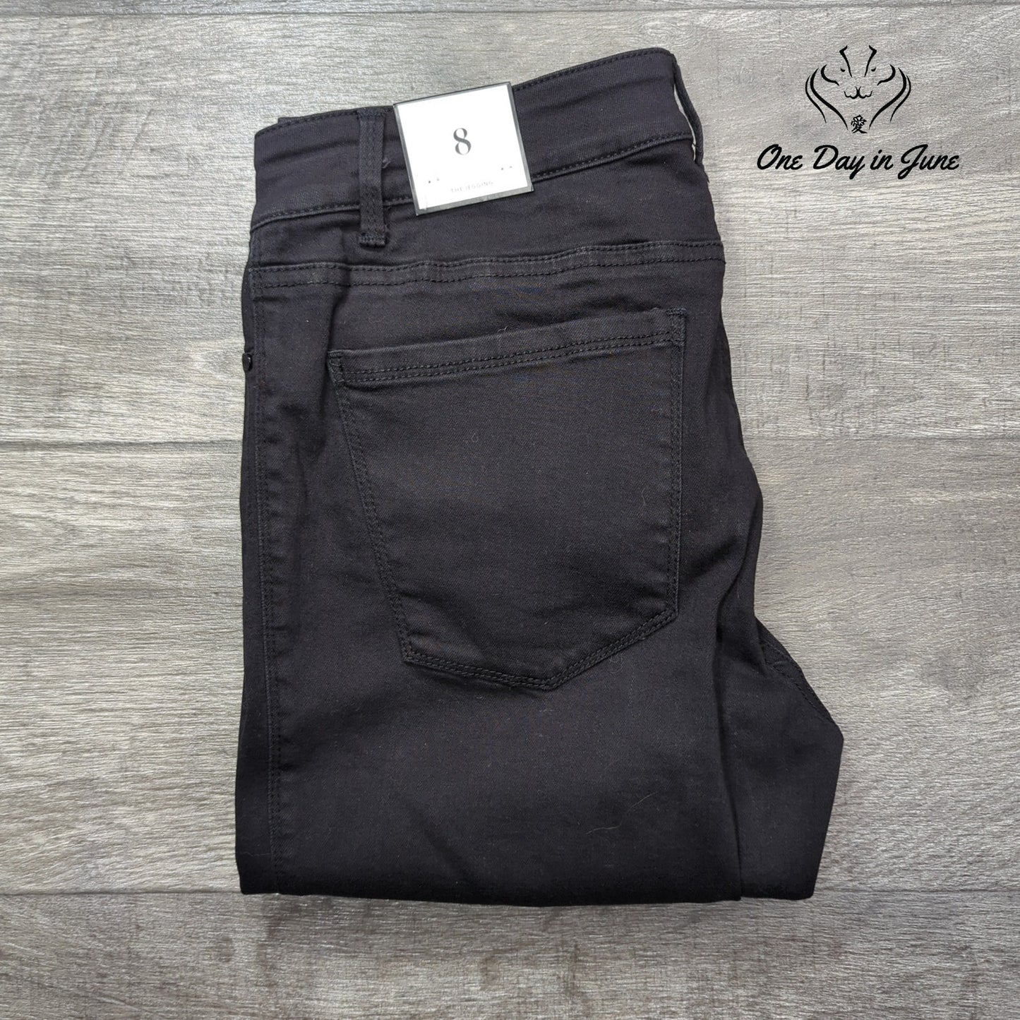 White House Black Market The Jegging Jeans Size 8