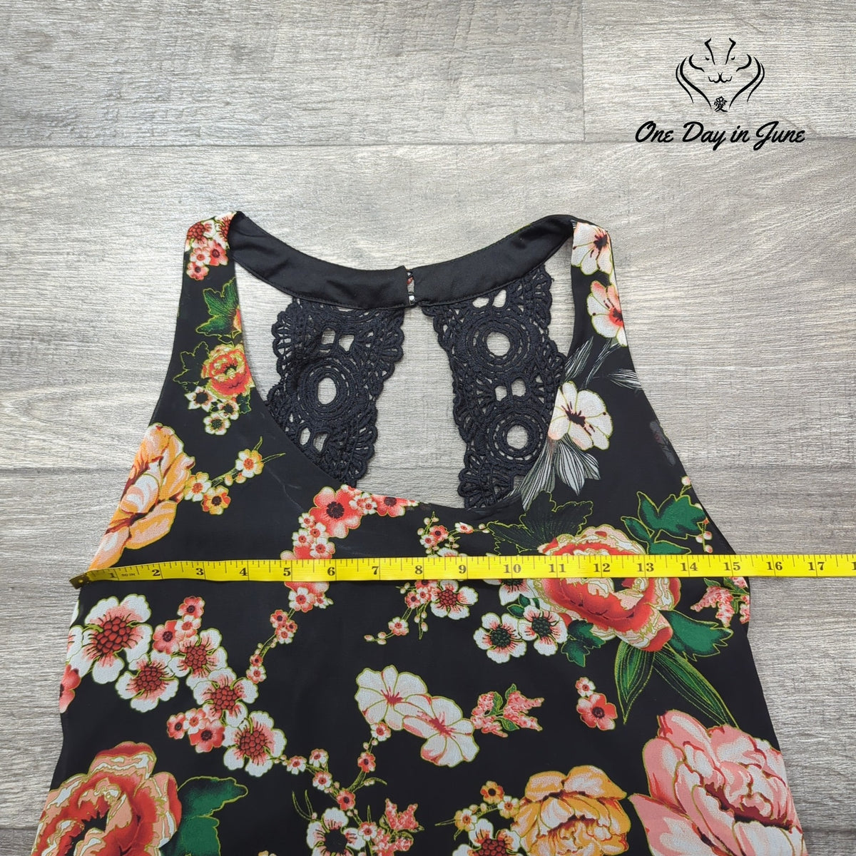 Double Zero Black Floral Crochet Lace Open Back Pom Pom Mini Dress NWT Size M