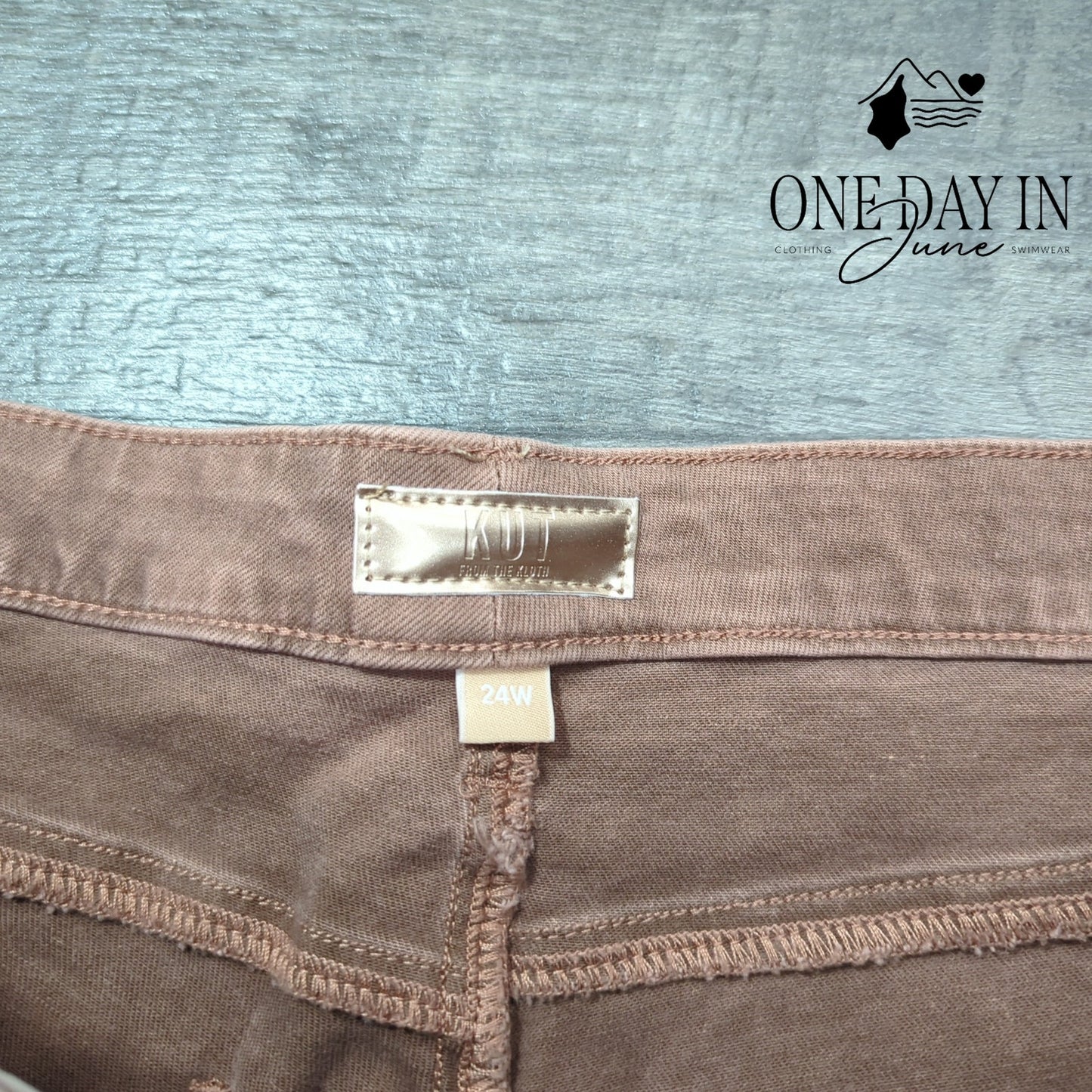 Kut from the Kloth Plus Size High Rise Rsse Ankle Straight Leg Jeans Size 24W