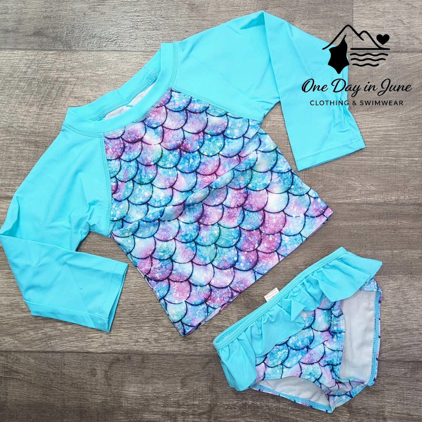 Amzbrly Long Sleeve Rashguard Bikini Swimsuit Size M