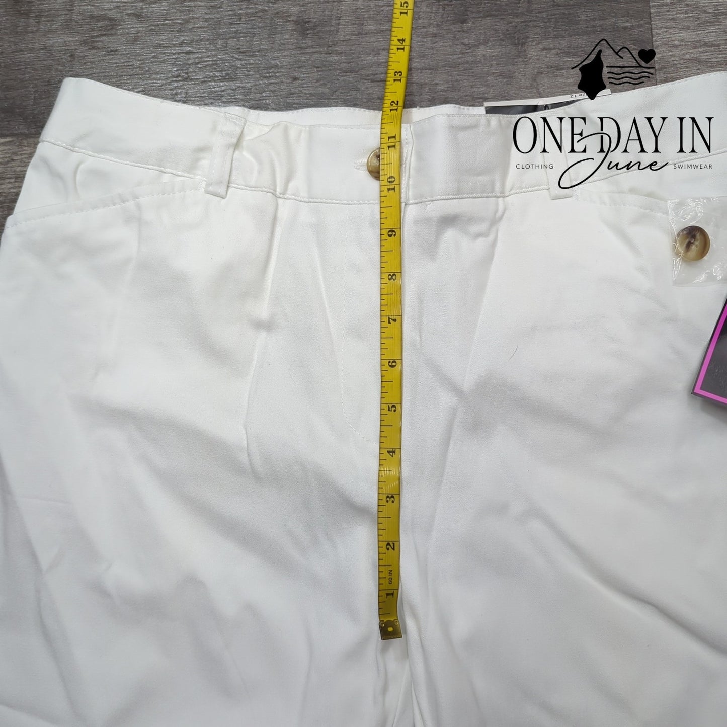 Kim Rogers Comfort Waist Capri Pants White Stretch Easy Fit NWT Size 12