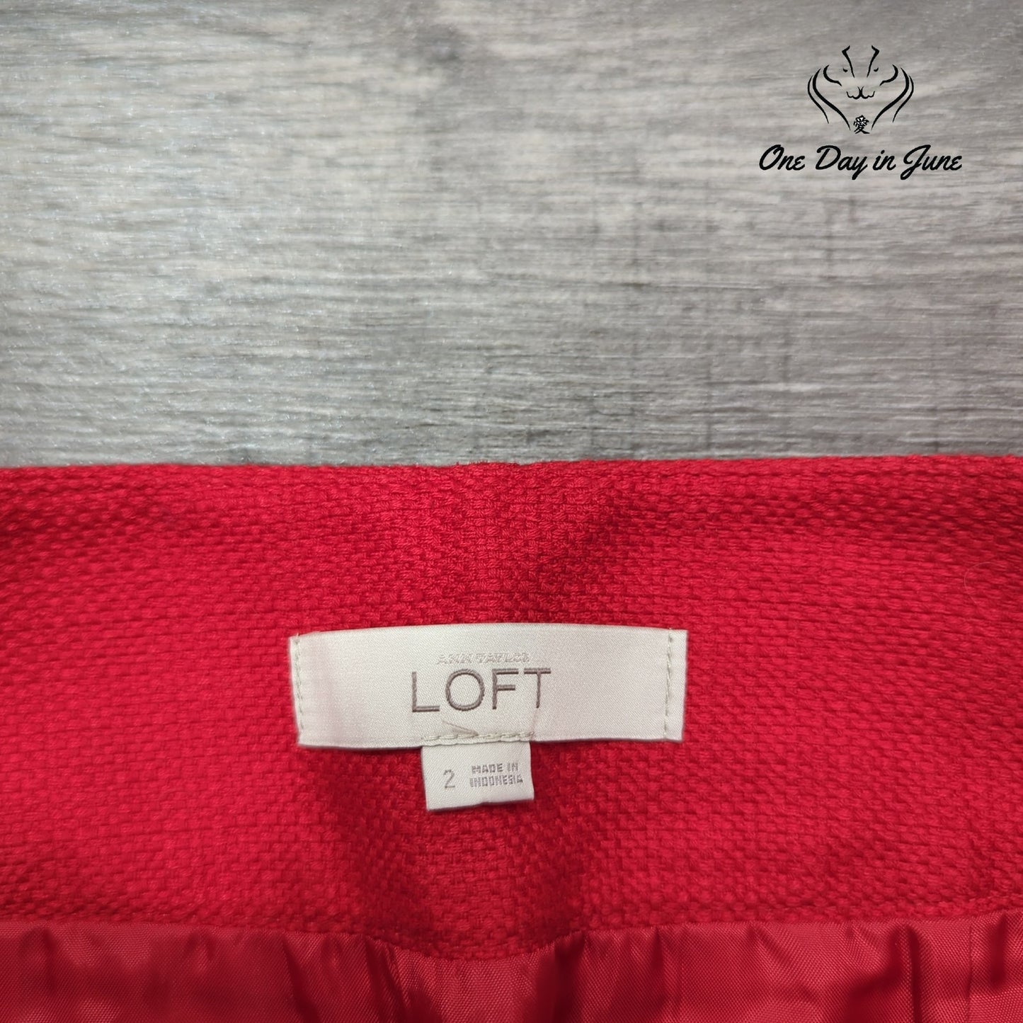 Loft Textured 2 Pocket Mini Skirt Size 2