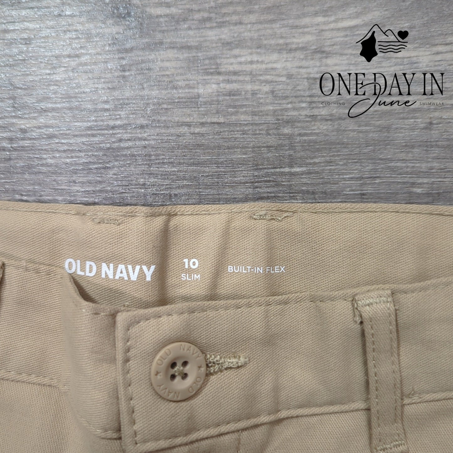 Old Navy Slim Flat Front Shorts Size 10