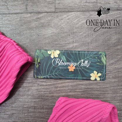 Blooming Jelly Textured Halter Bikini Swimsuit Size L