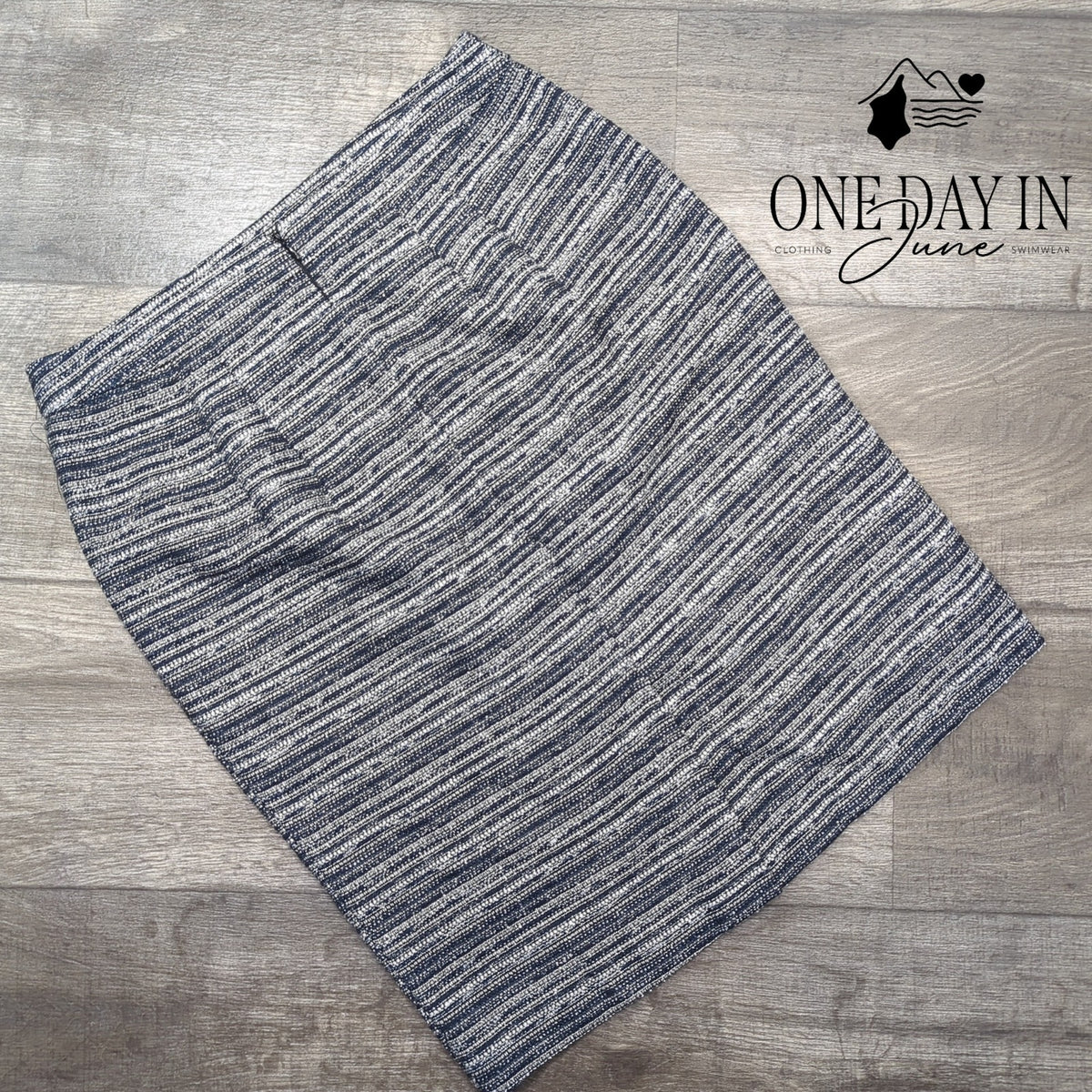 Loft Tweed Pencil Skirt Navy Blue Ivory Textured Lined NWT Size 6