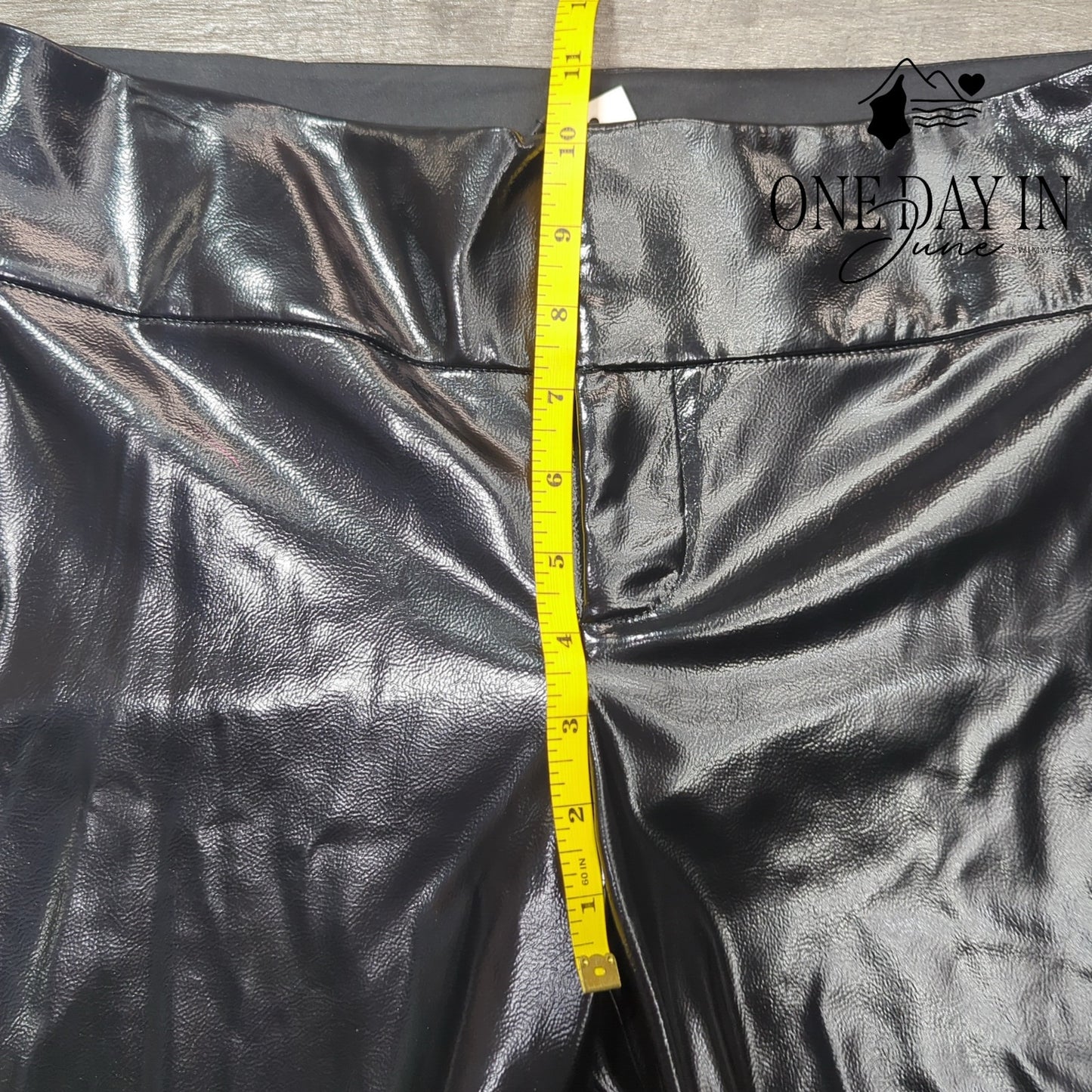 Alice + Olivia Faux Leather Bootcut Pants Black High Gloss NWT Size 8