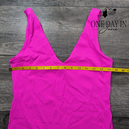 Romwe V Neck Bodysuit Size M