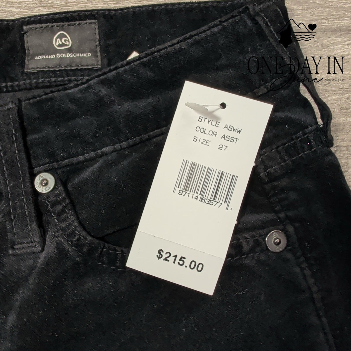 AG Adriano Goldschmied The Quinne High Rise Flare Velvet Jeans Black NWT Size 4