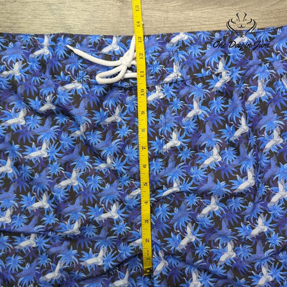 find. Board Shorts Size L