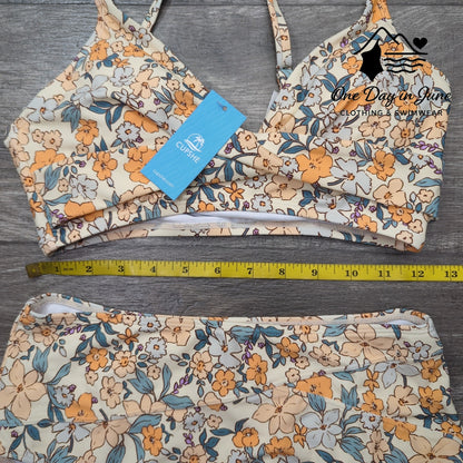 Cupshe Ditsy Daisy Cross Front Bikini Swimsuit Size S