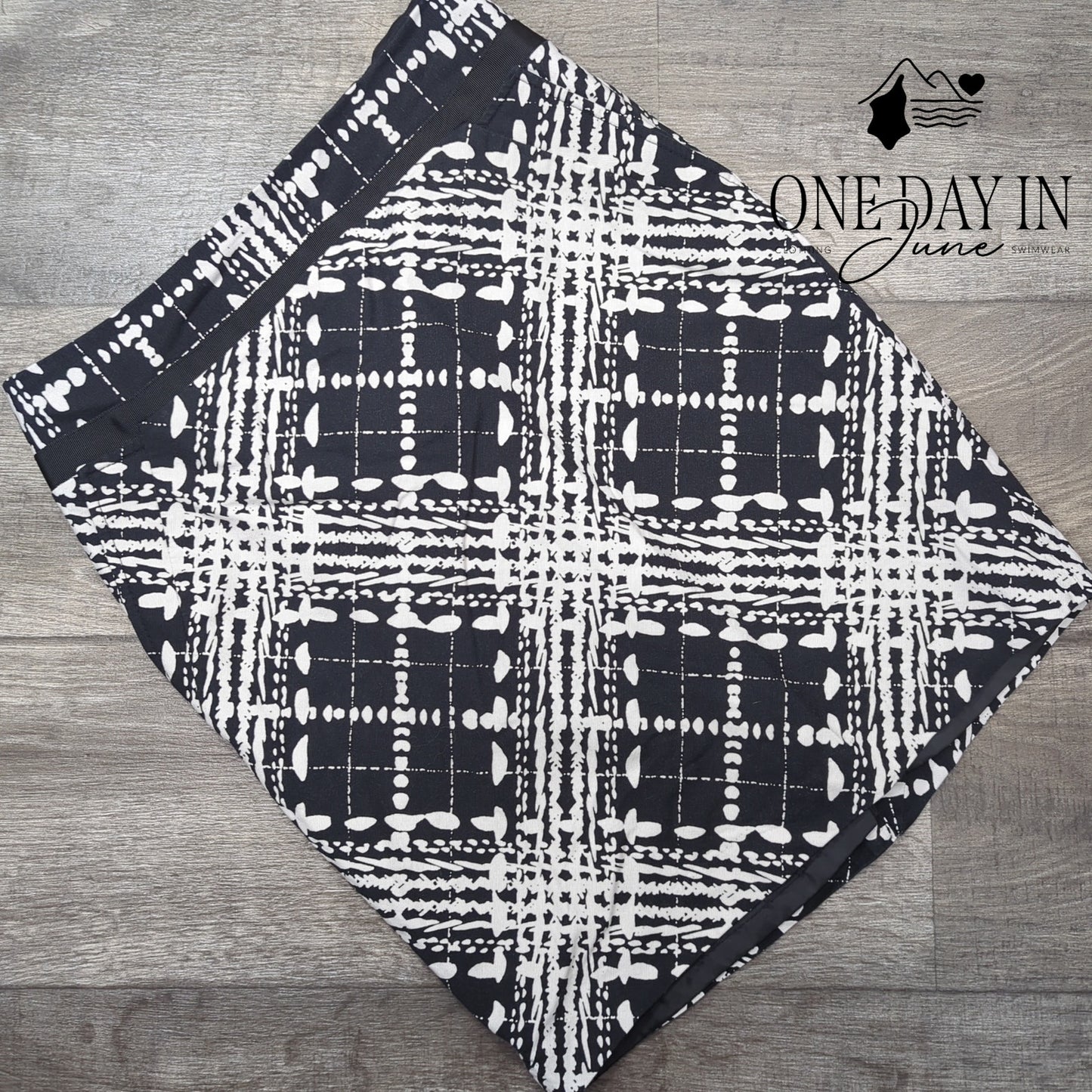 The Limited Pencil Skirt Size 6