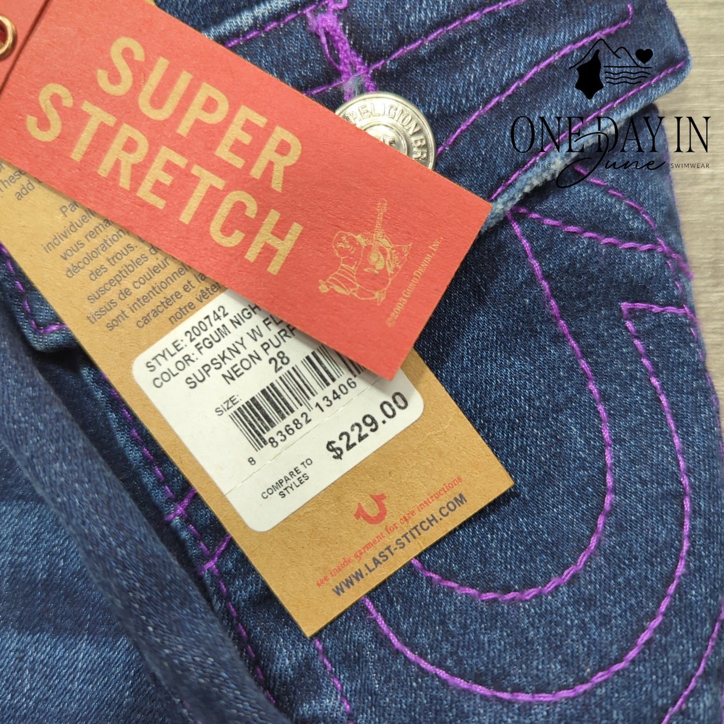 True Religion Super Skinny Jeans Neon Purple Stitch Distressed NWT Size 6 (28)