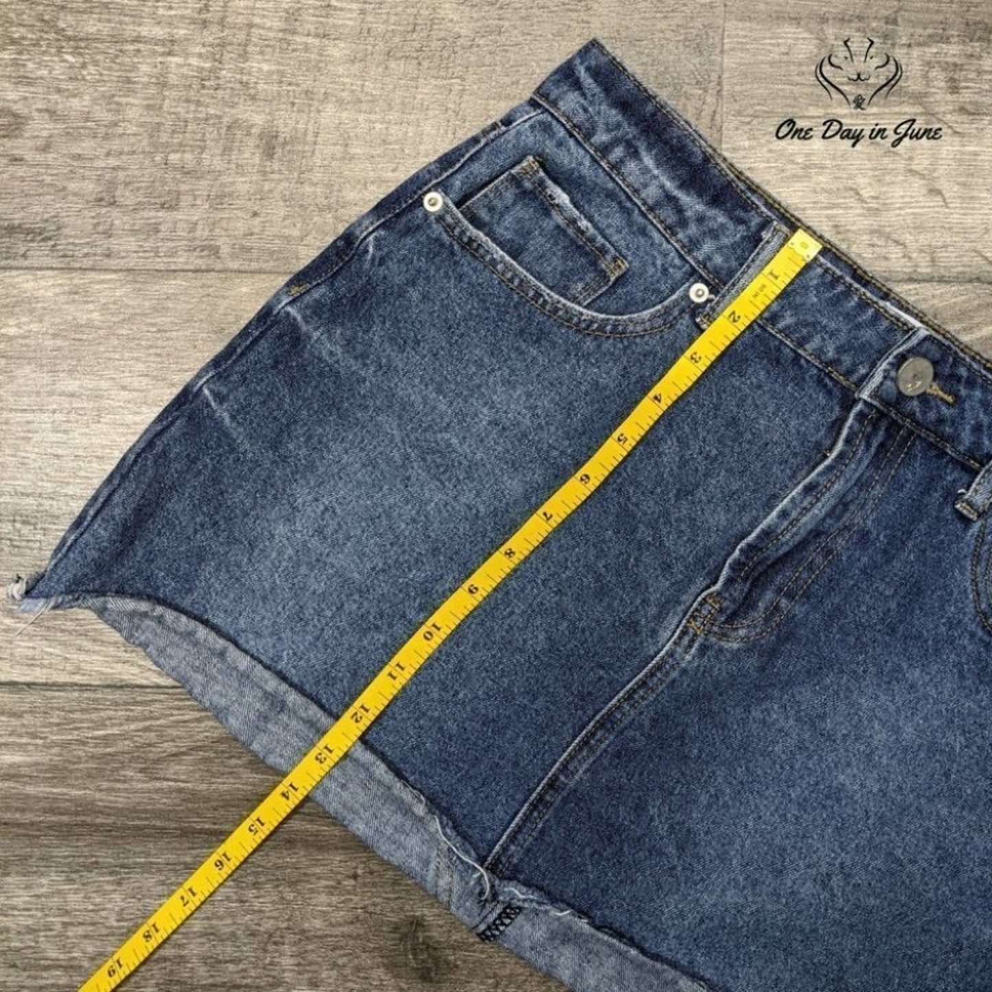 Ashley Mason Distressed Denim Skirt Size L