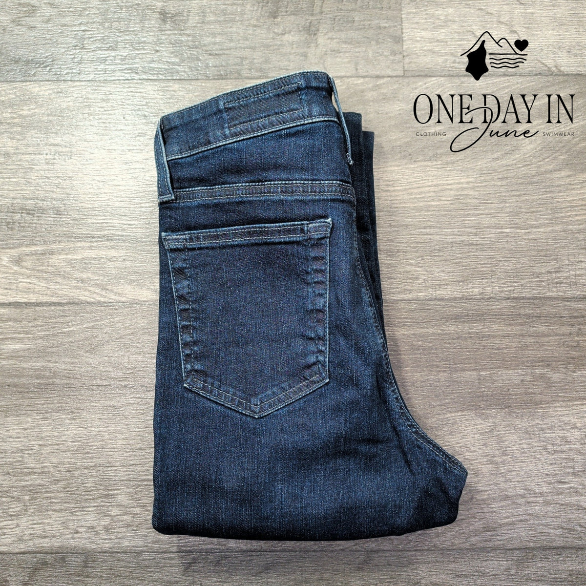 AG Adriano Goldschmied The Mila Super High Rise Skinny Jeans Blue NWT Size 4