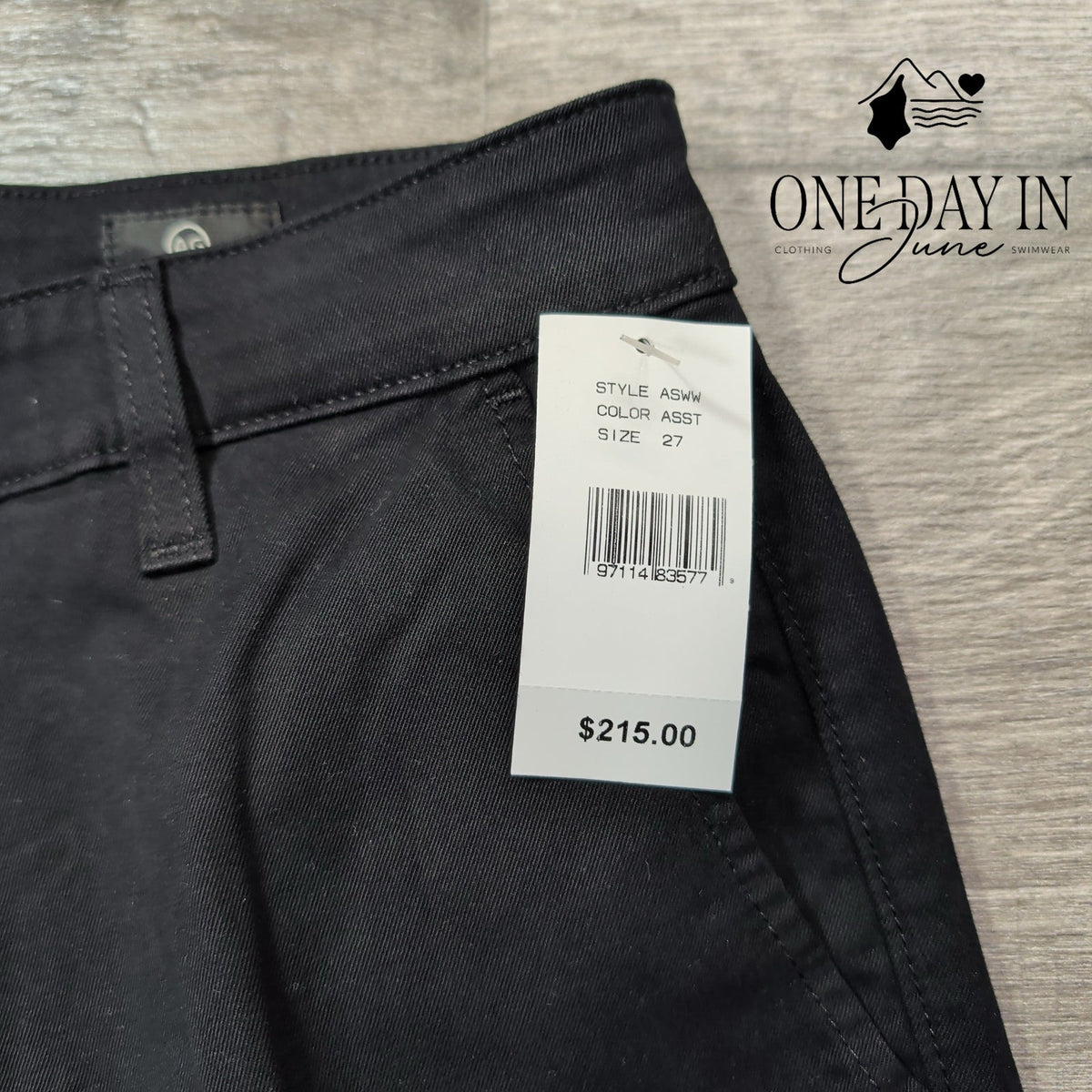 AG Adriano Goldschmied The Layla Cropped Flare Trouser Pants Black NWT Size 4