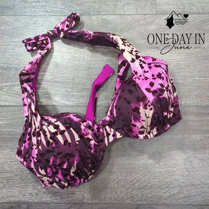 A.Che Underwire Halter Tie Back Bikini Top Size M (32E, 34DD, 36D, 38C)