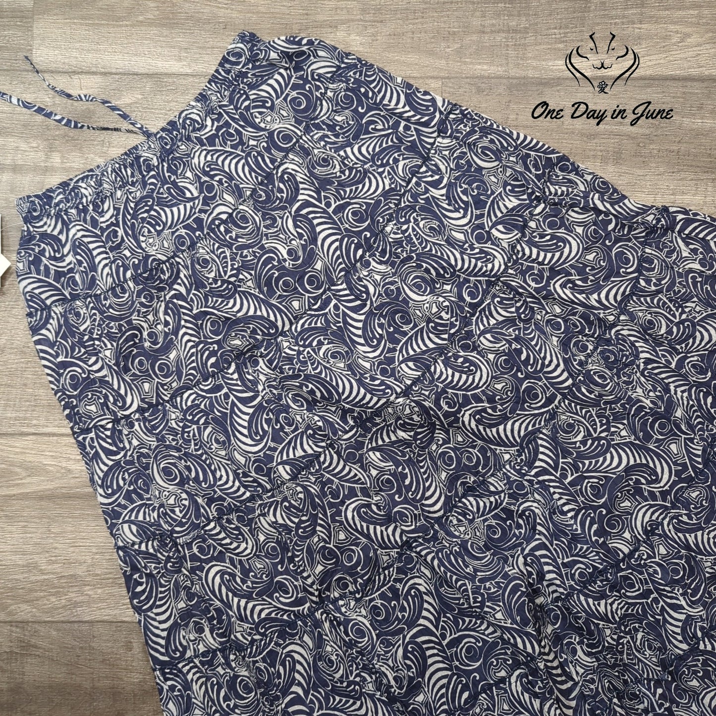 Jane Ashley Comfort Waist Maxi Skirt Size M