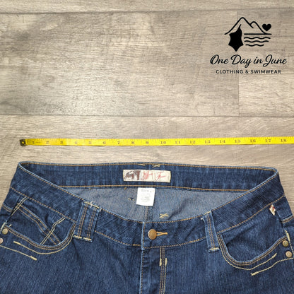 Mecca Femme Straight Leg Jeans Size 14
