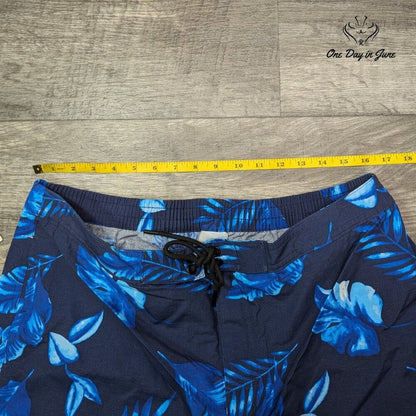 28 Palms Board Shorts Size 36