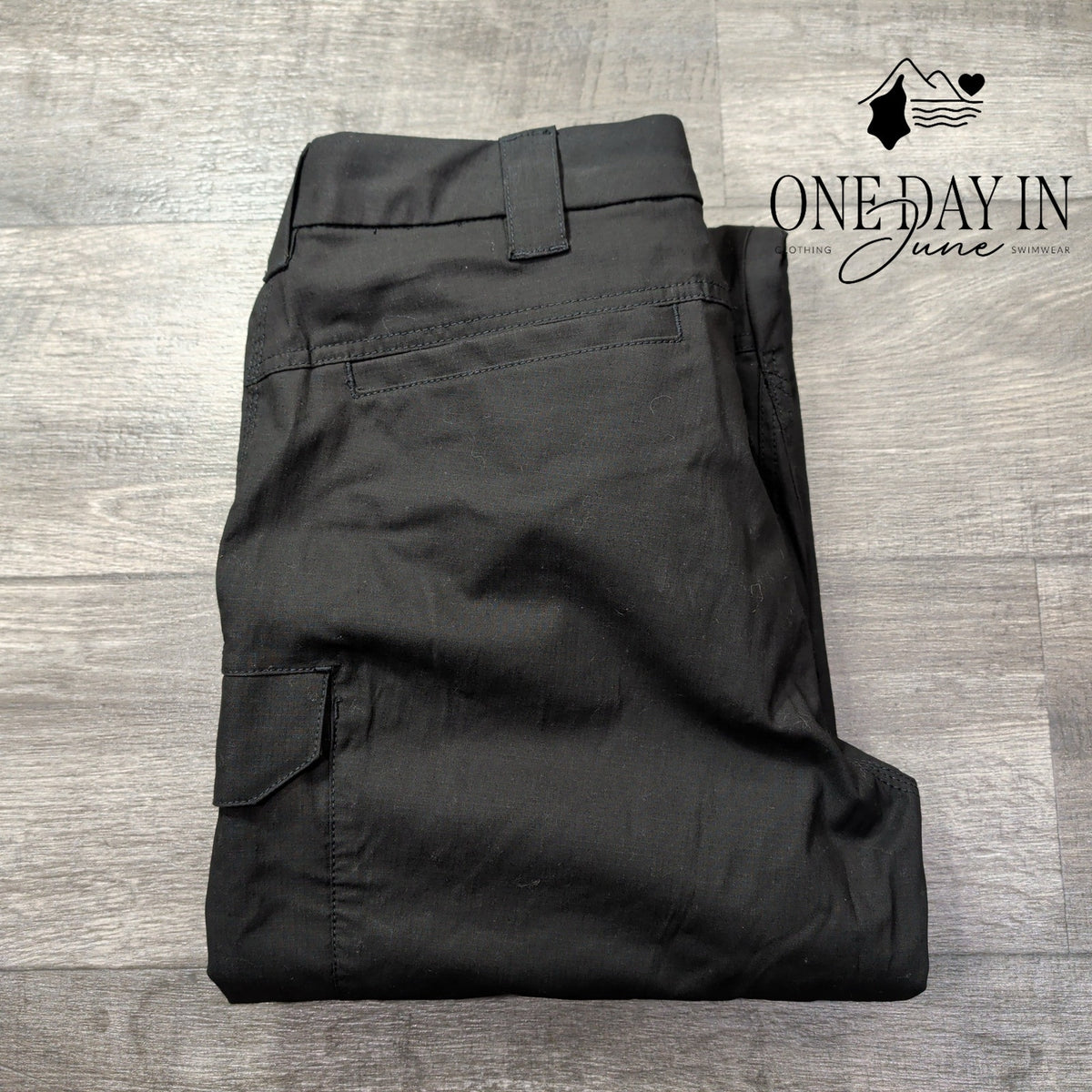 First Tactical Women's V2 Tactical Cargo Pants Black NWT Size 18T