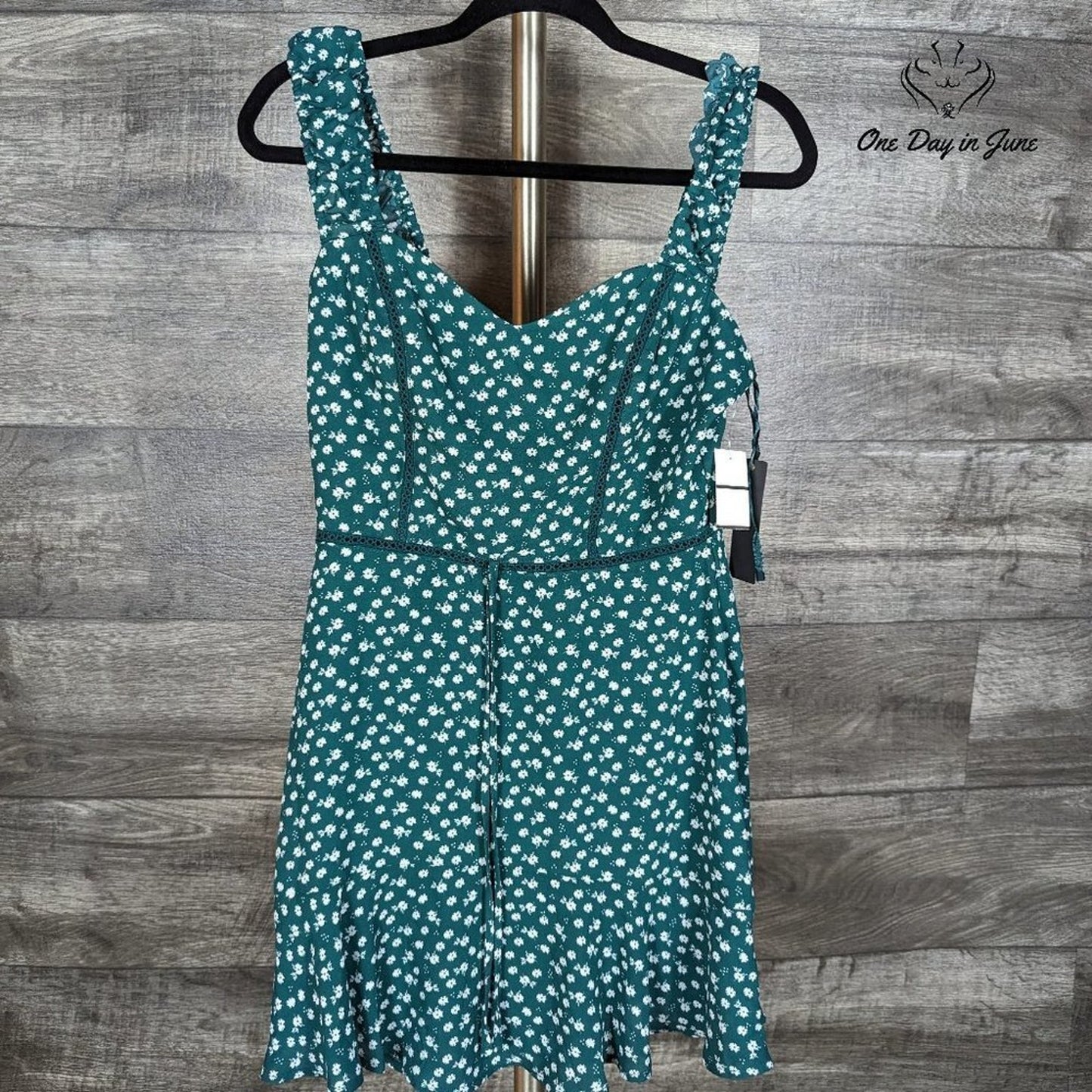 City Triangles Fit & Flare Lined Dress Size M