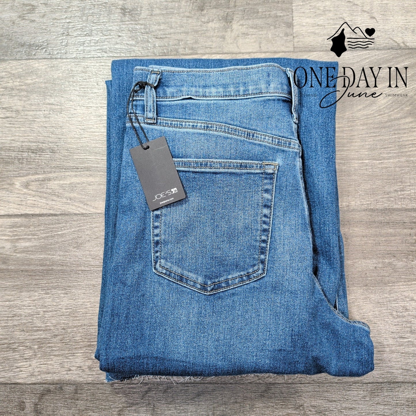 Joe's Jeans High Rise Wide Leg Jeans Size 6 (28)