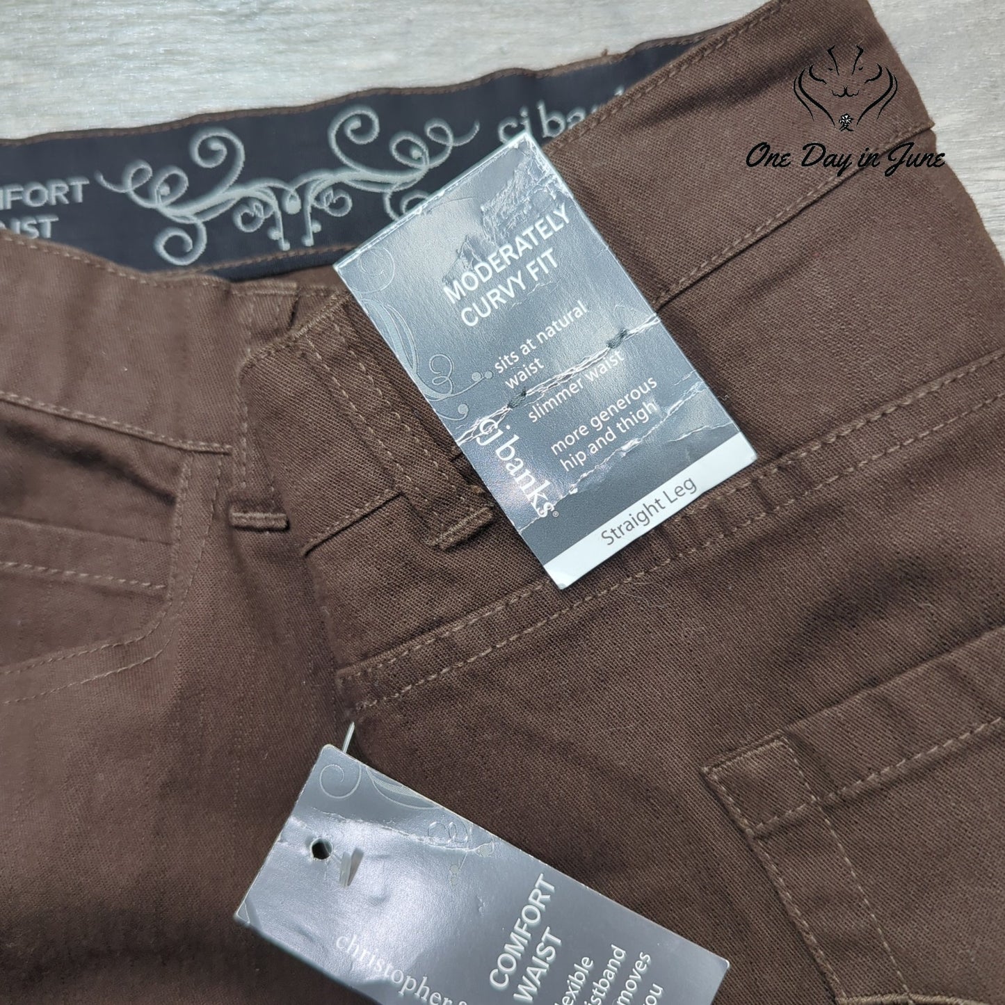 Christopher & Banks Plus Size Comfort Waist Curvy Fit Straight Shorts Size 16W