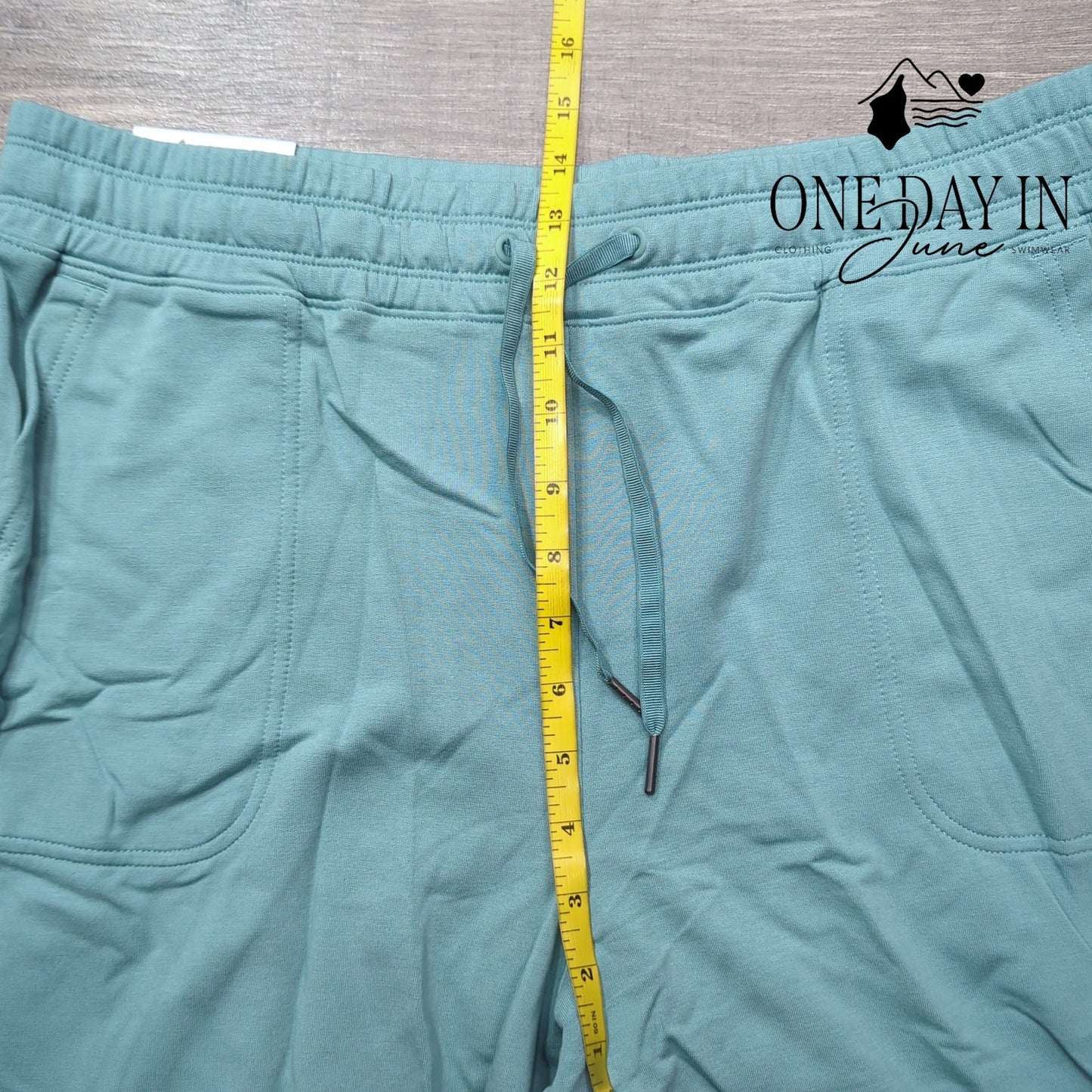 Members Mark French Terry Drawstring Capri Pants Size L
