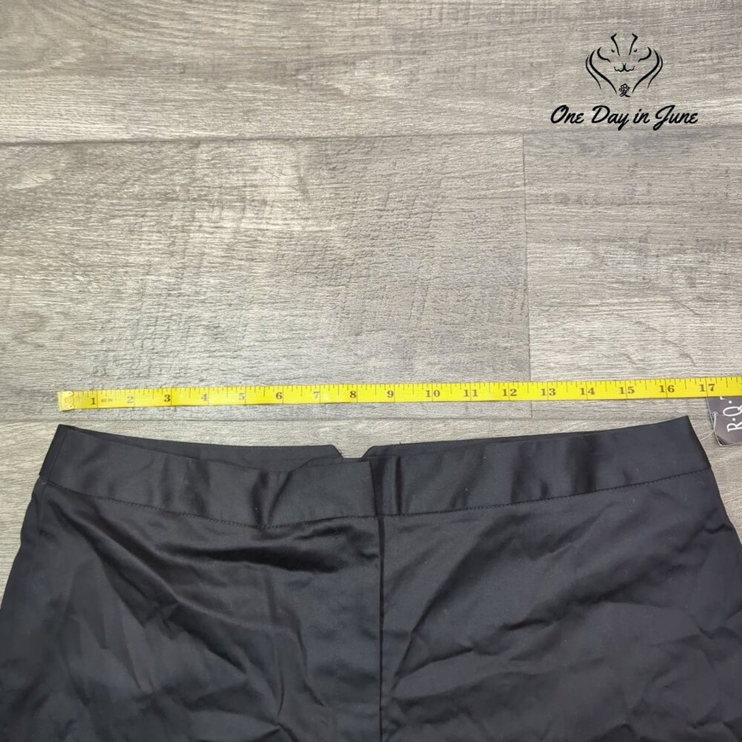 RQT This and That Cropped Embroidered Pants Size 12