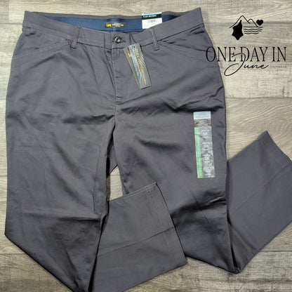 Lee Flex Motion Straight Leg Pants Iron Gray Stretch NWT Size 18 Short