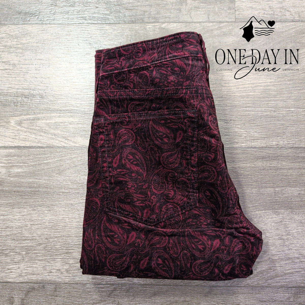 AG Adriano Goldschmied Prima Ankle Velveteen Jeans Burgundy Paisley NWT Size 4