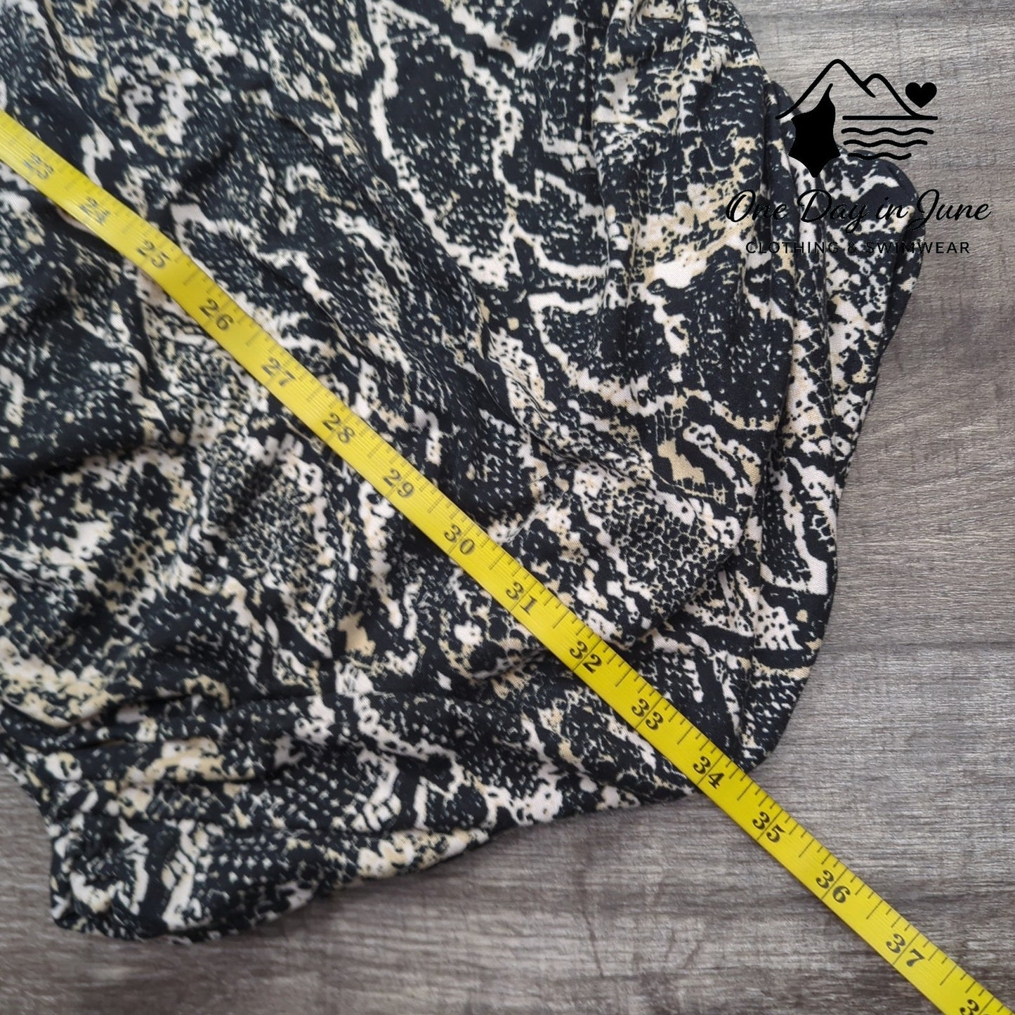 Tart Collection Snake Print Body Con Dress Size M