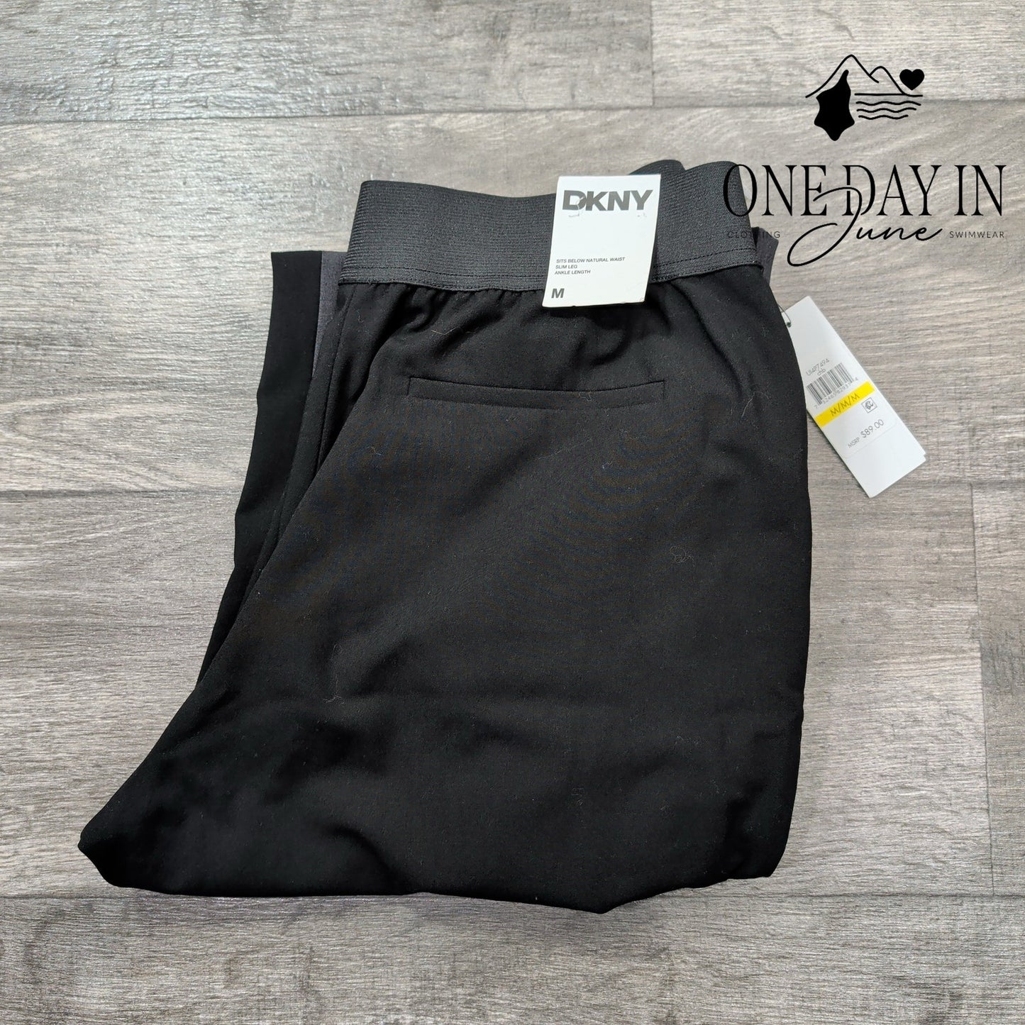 DKNY Slim Leg Ankle Length Pants Size M