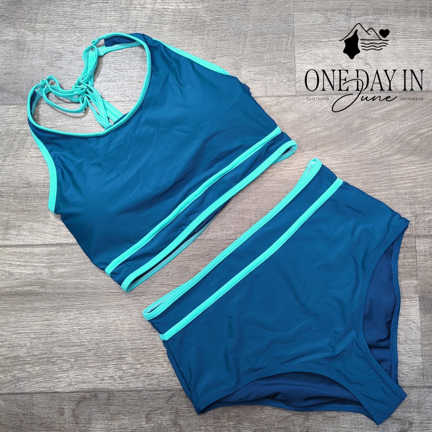 Blooming Jelly Strappy  Back Crop Bikini Swimsuit Size S