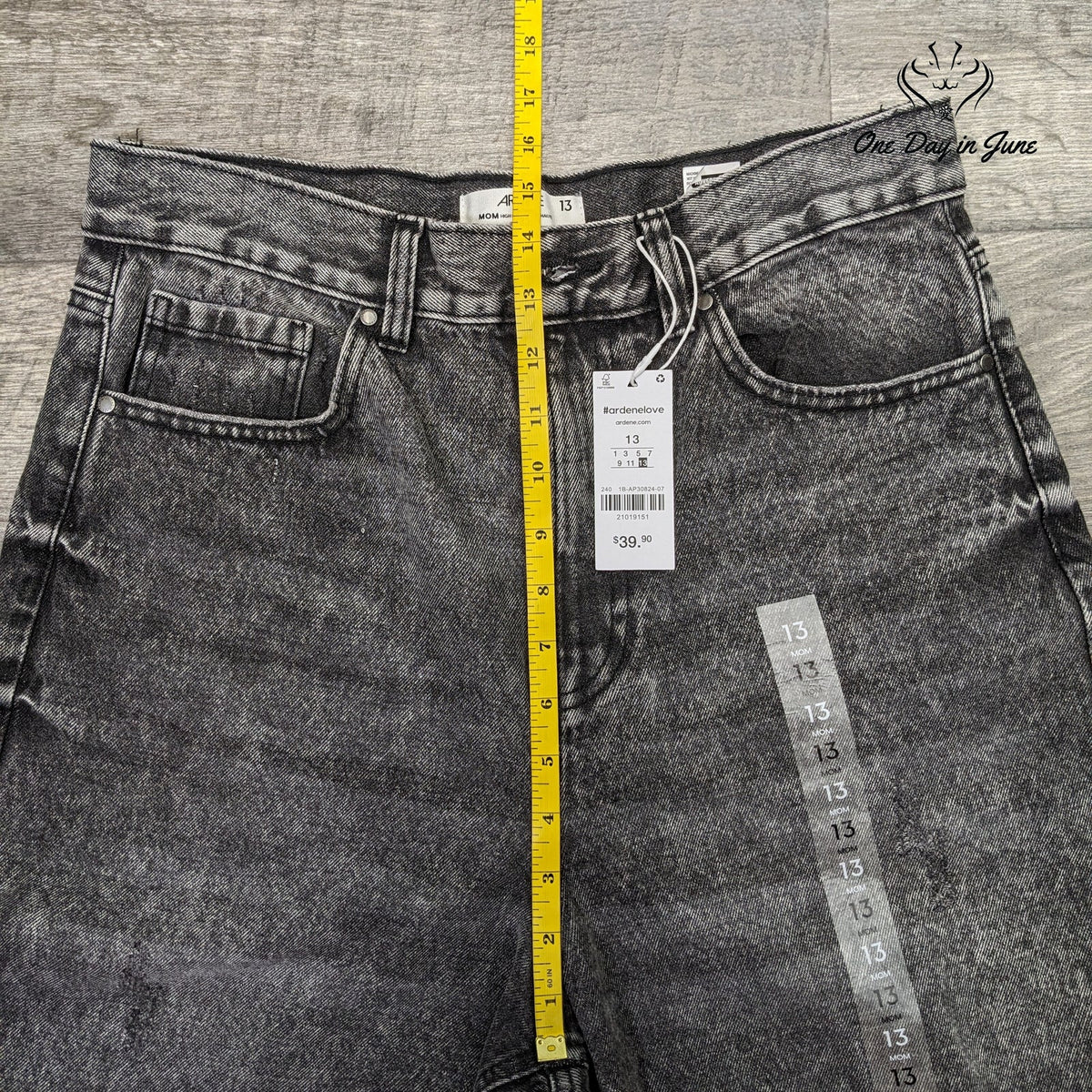 Ardene High Rise Mom Jeans Black Acid Wash Distressed Ripped NWT Size 13