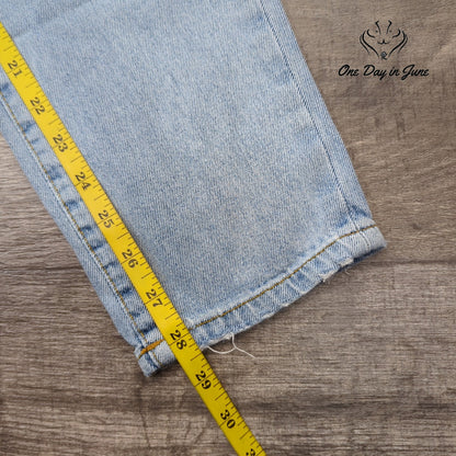 BDG Distressed Jeans Size 26 (2)