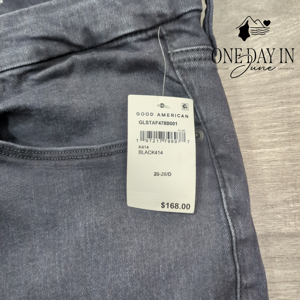 Good American Always Fits Good Legs Straight Jeans Black NWT $168 Size 20-22