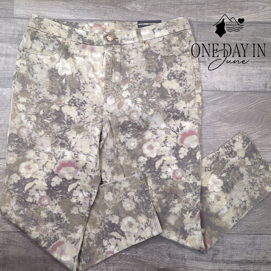 Chico's So Slimming Girlfriend Ankle Jeans Size Chico's 3 (16)