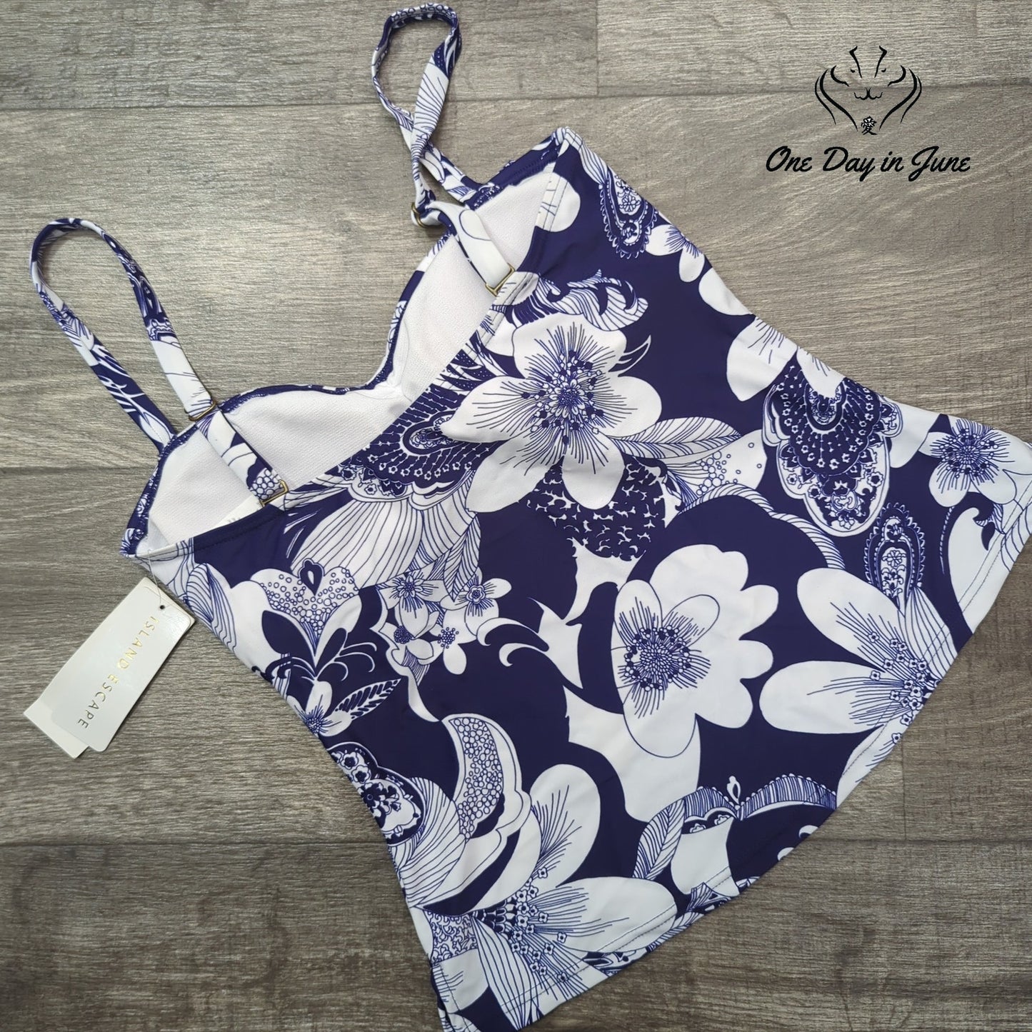 Island Escape Tahiti Bandini Tankini Top Size 6