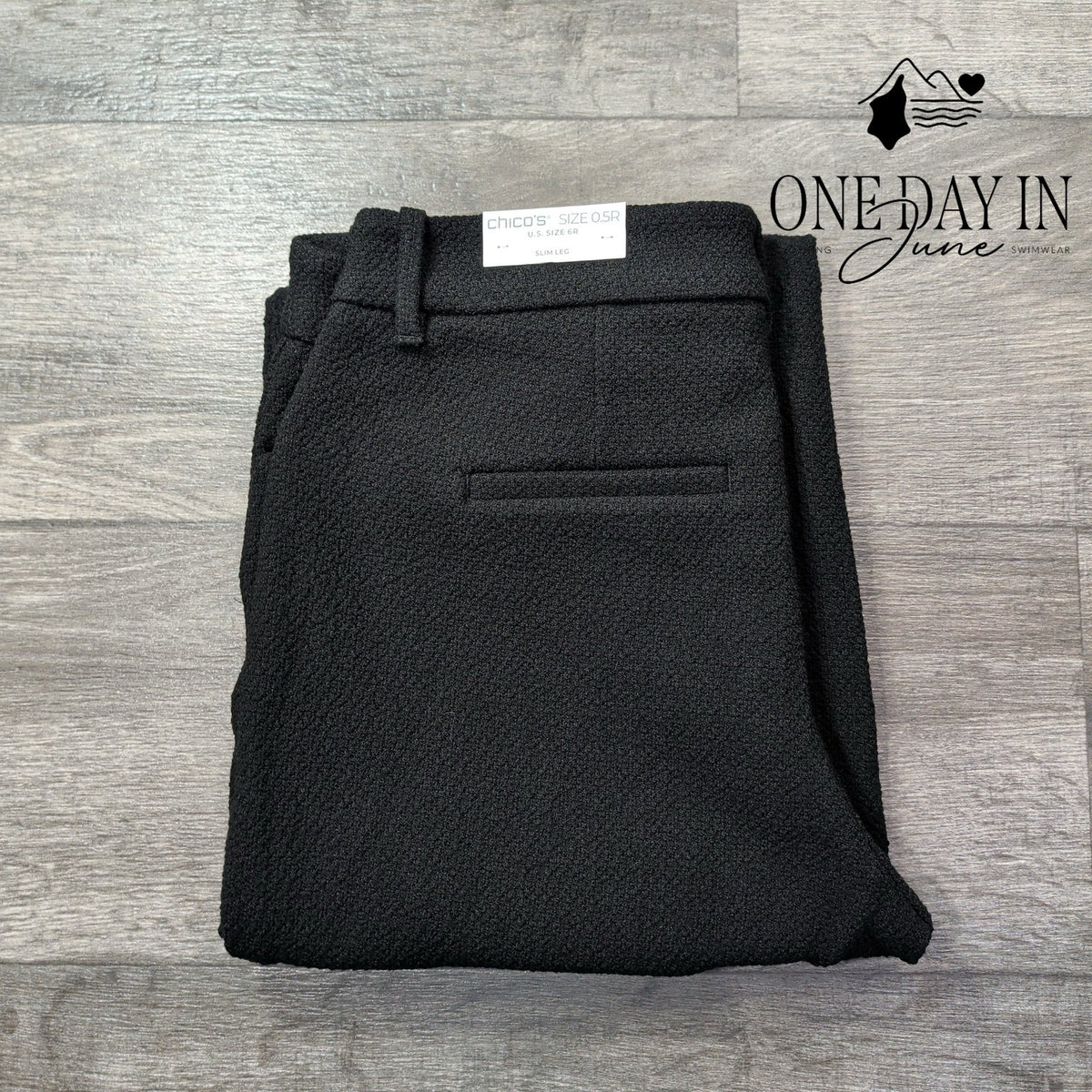 Chico's Textured Slim Leg Pull On Pants Black NWT Size Chico's .5 (6)