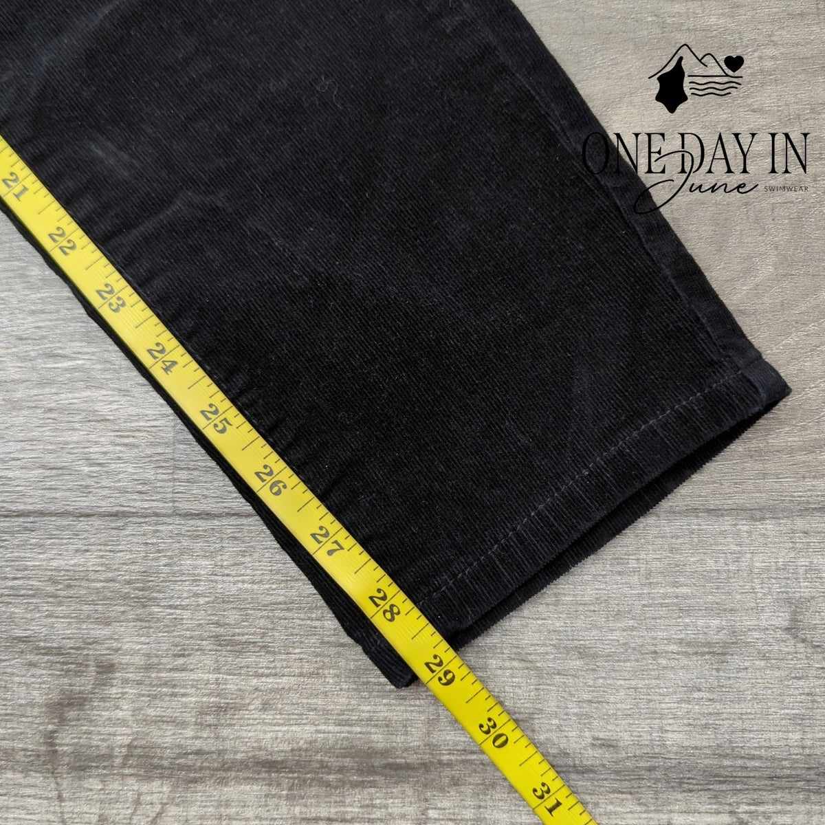 Buffalo David Bitton Supreme Mid Rise Skinny Corduroy Pants Black NWT Size 8