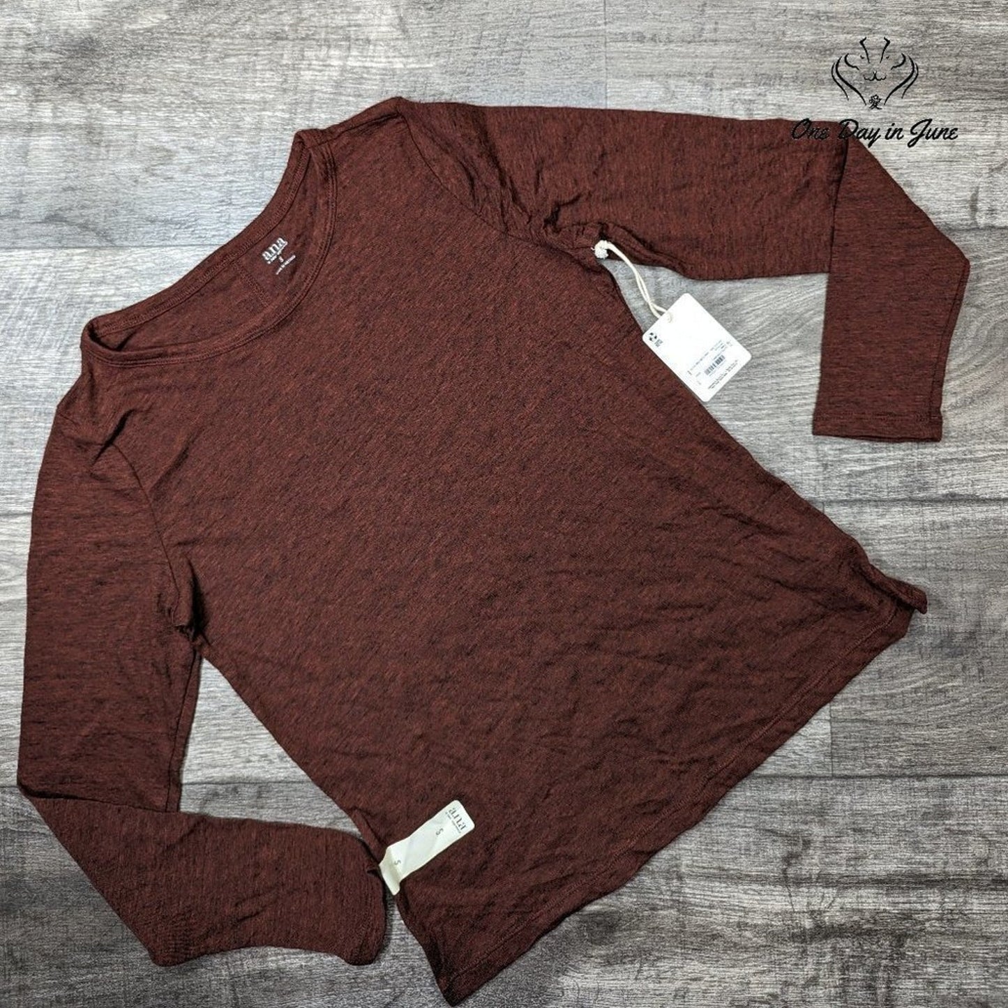 A.n.a Long Sleeve Tee Shirt Size S