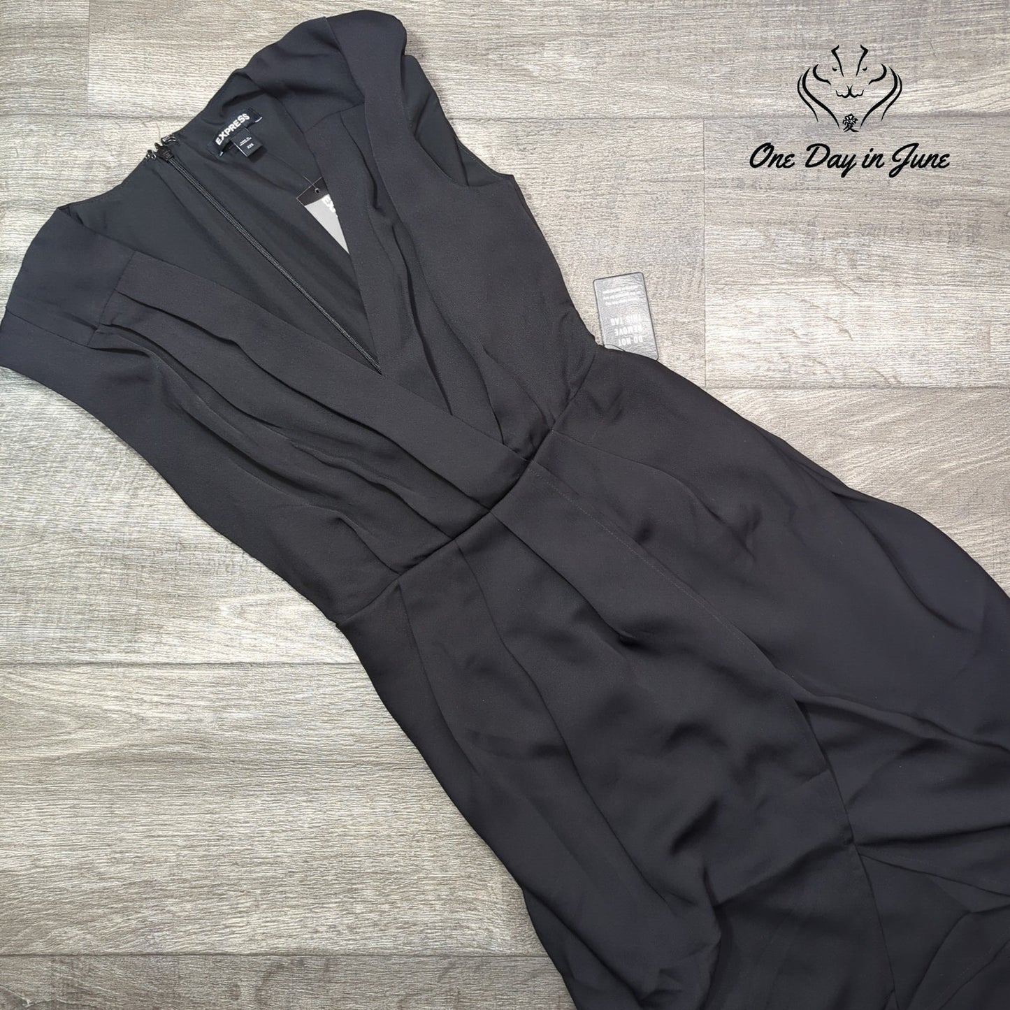 Express V Neck Knee Length Dress Size XXS