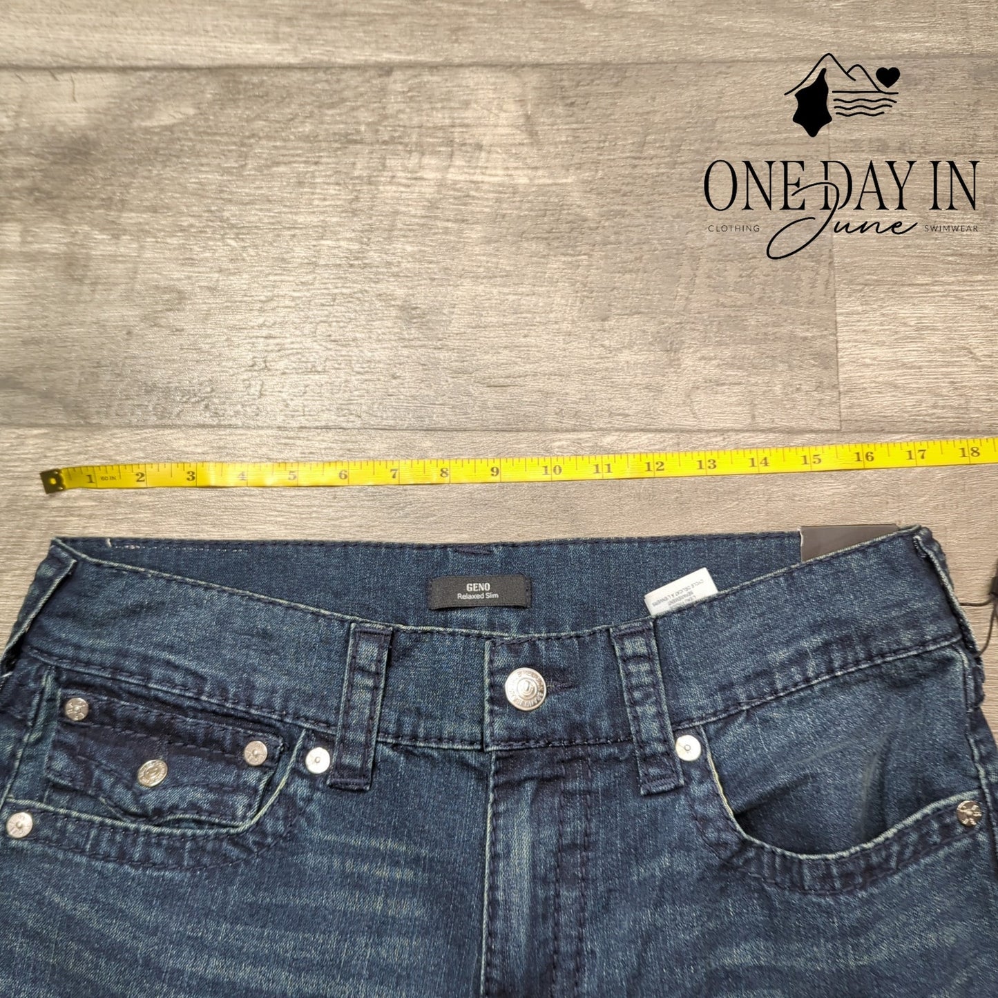 True Religion Gino Relaxed Slim Jeans Size 33X32