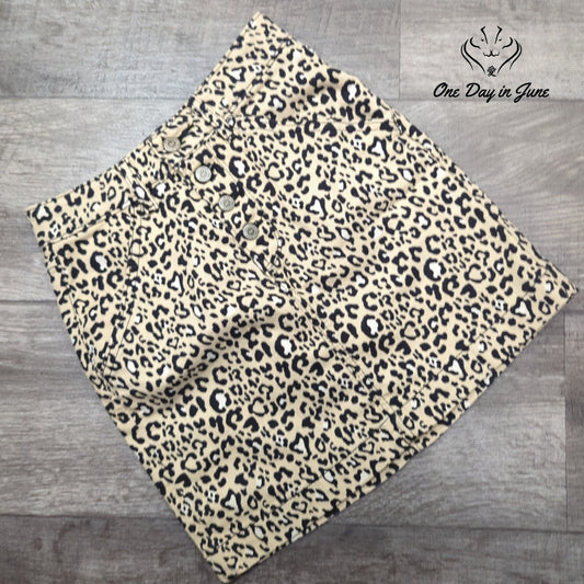 Hollister Ultra High Rise Leopard Print Denim Mini Skirt Size 00